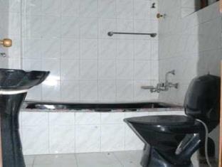 אגרה Hotel Viren Plaza מראה חיצוני תמונה