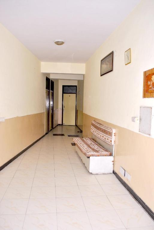 אגרה Hotel Viren Plaza מראה חיצוני תמונה