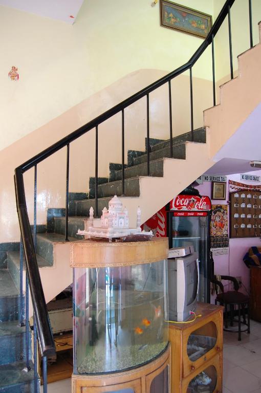 אגרה Hotel Viren Plaza מראה חיצוני תמונה
