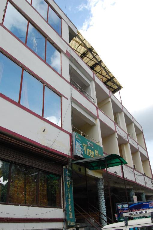 אגרה Hotel Viren Plaza מראה חיצוני תמונה